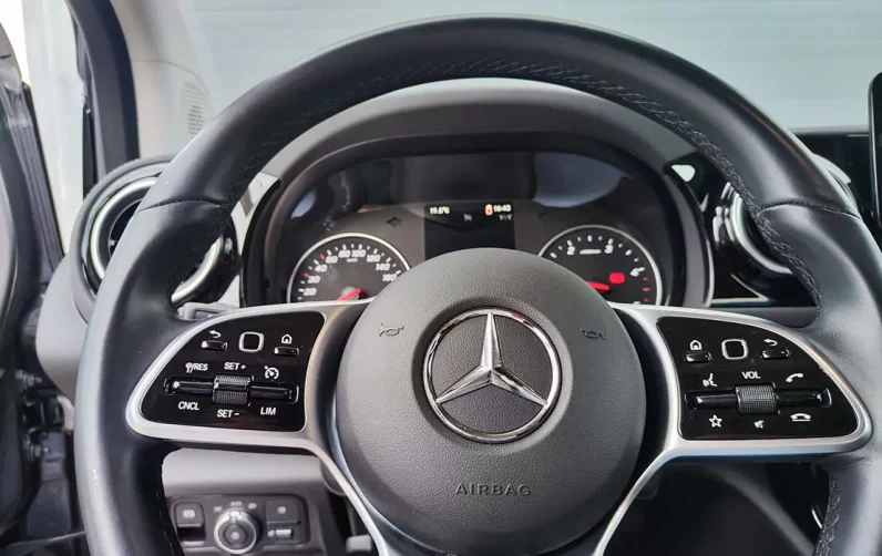Mercedes-Benz T 180 d Standard