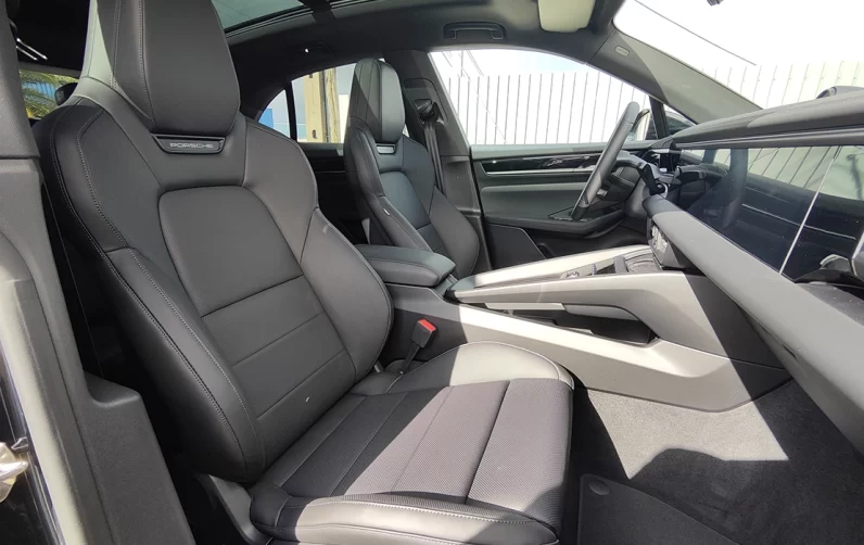 Porsche Macan Electric 4