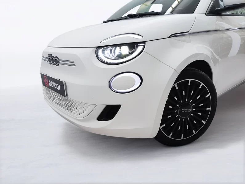 Fiat 500e La Prima